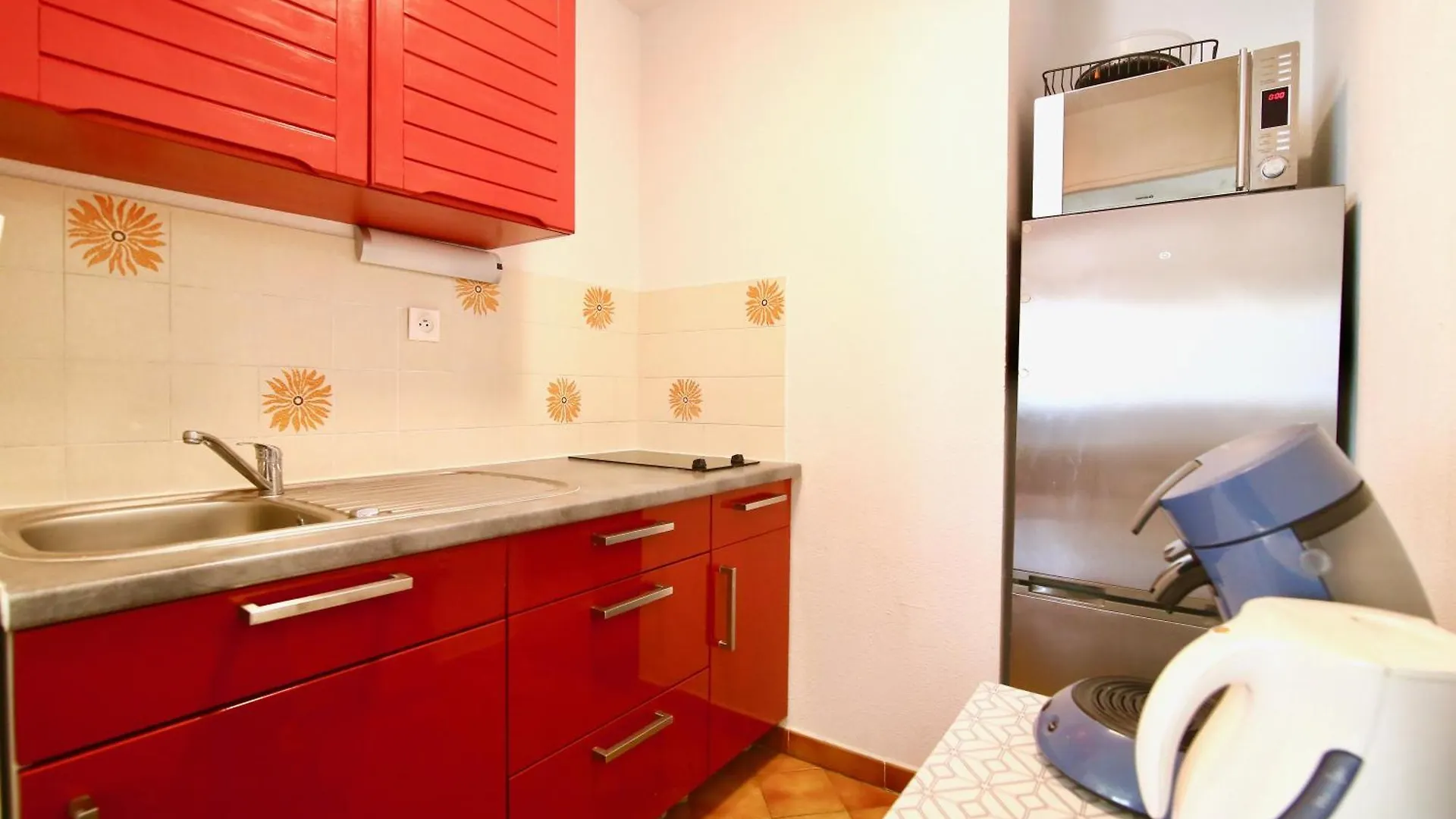 Capri Appartement Confort Bord De Mer Saint-Mandrier-sur-Mer 0*,  France